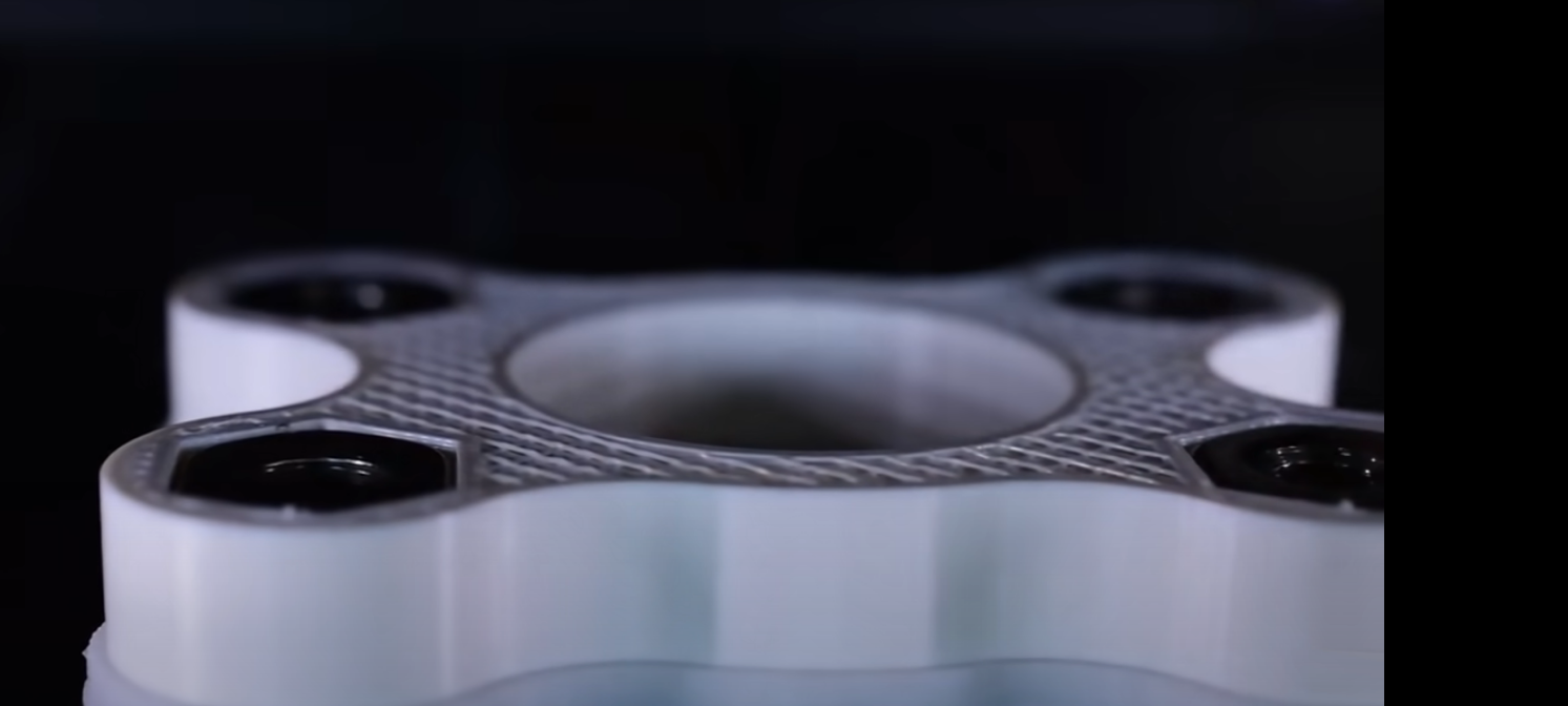 intégration de métal