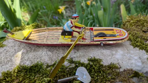 Barque à rames mécanique en tôle — Réédition Payá