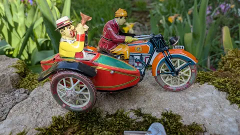 Moto side-car orange mécanique en tôle — Réédition Payá