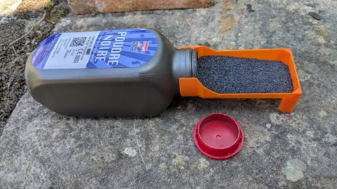 Auge à poudre noire VECTAN