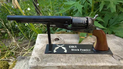 Support de présentation pour revolver poudre noire — Colt 1860 / Remington 1858